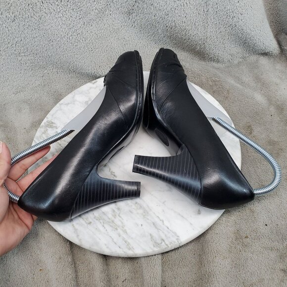 Sofft Shoes Womens Size 7.5 Black Leather Euro Soft Heels *Read* - Picture 7 of 13